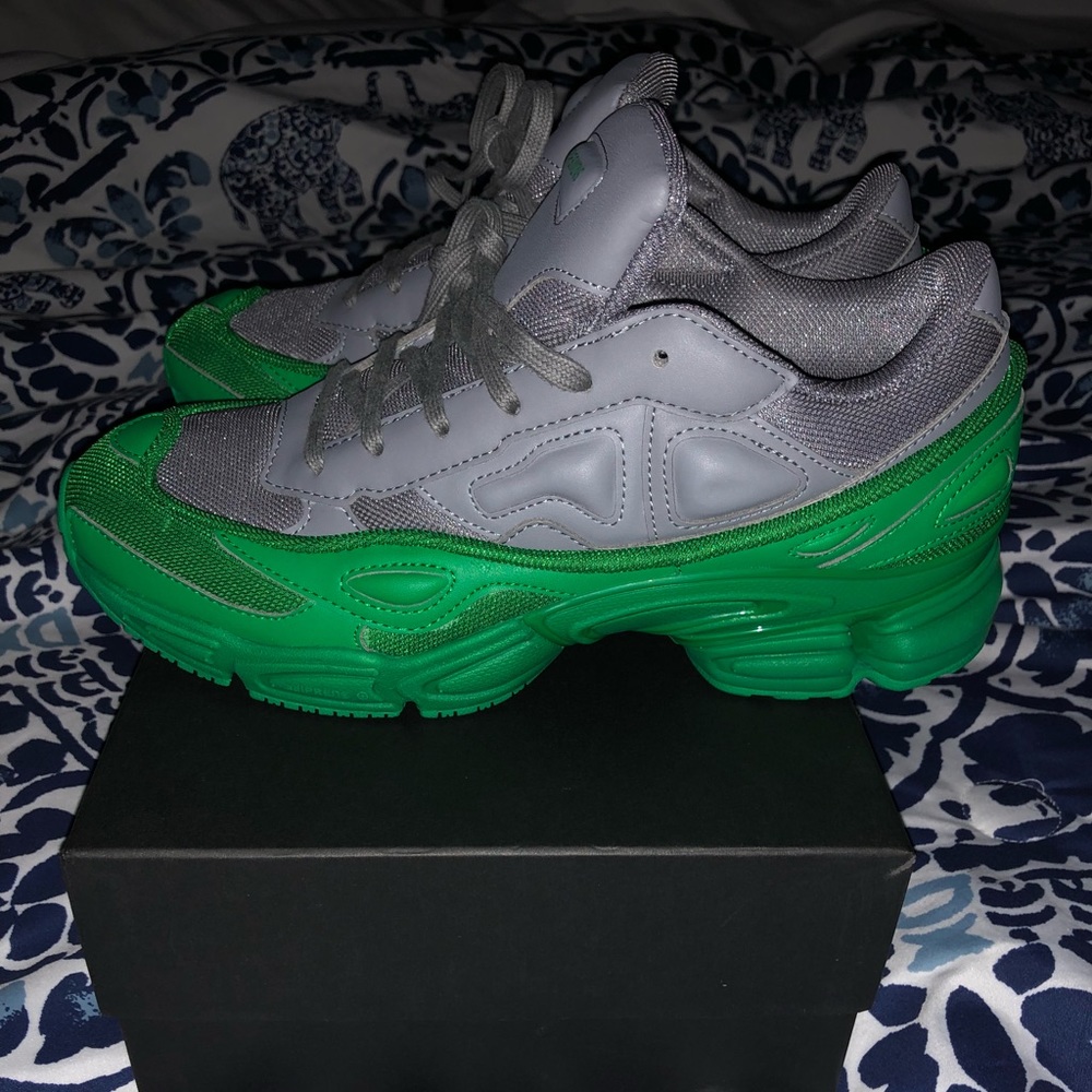 Raf Simons Ozweego Green + Grey Size 8.5 Adidas